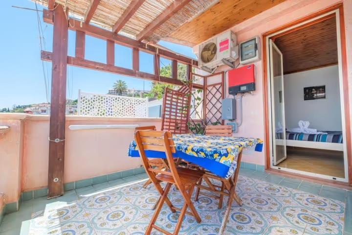 Blue Eden Strait Apartment Messina Exterior photo