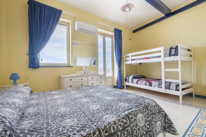 Blue Eden Strait Apartment Messina Exterior photo