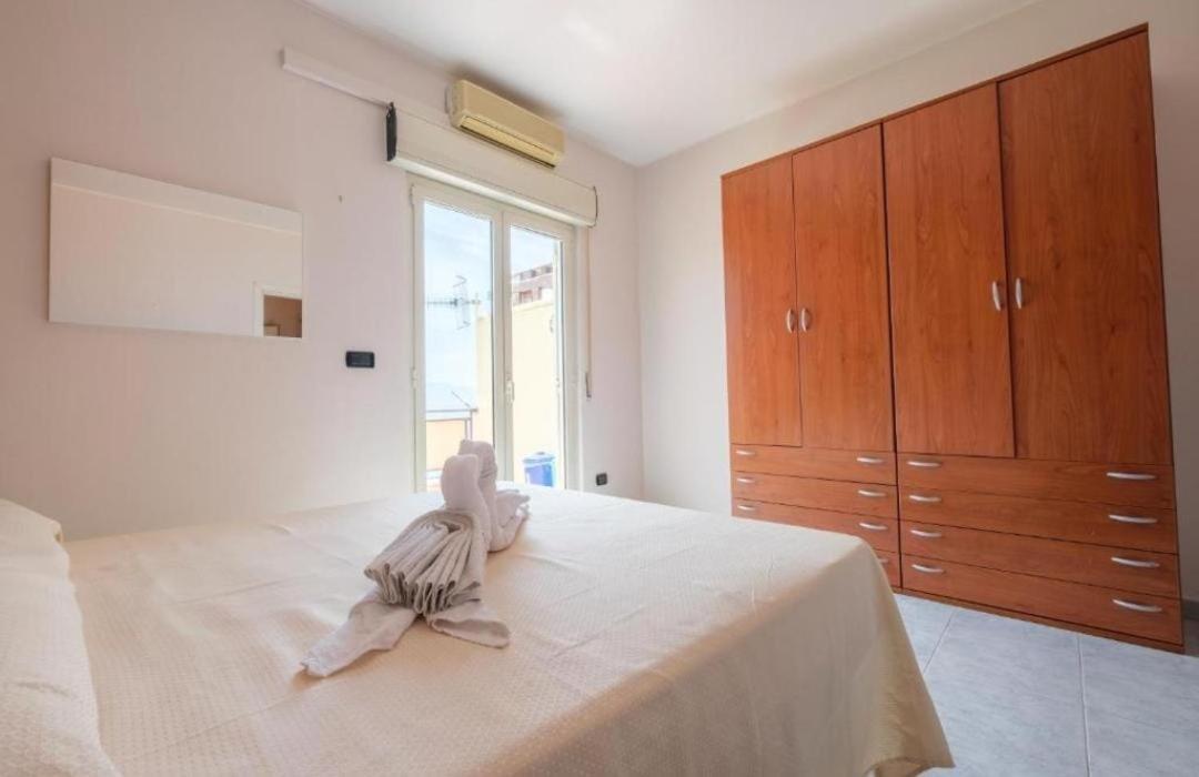 Blue Eden Strait Apartment Messina Exterior photo
