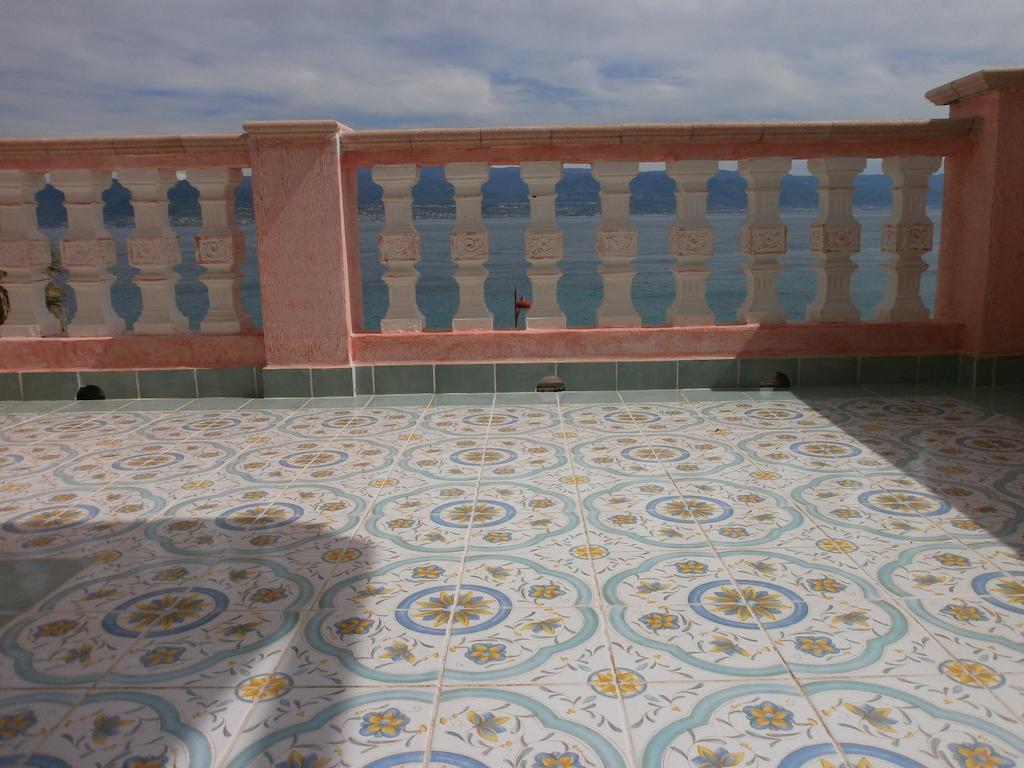 Blue Eden Strait Apartment Messina Room photo